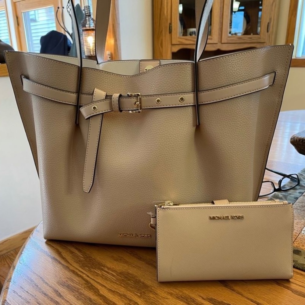 Michael Kors Set